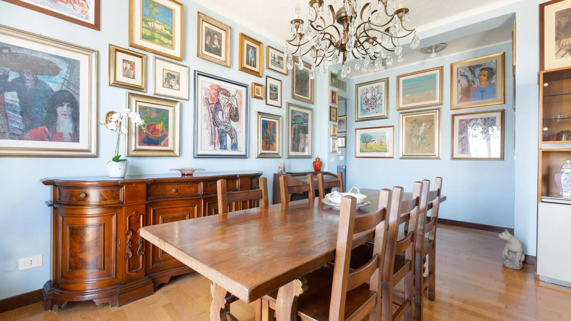 Milano Roomy Apt With All Main Comfort 0*, Milan